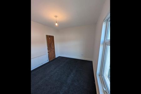 2 Bed Terraced House, Brairdale Road, CH42 - Photo 2