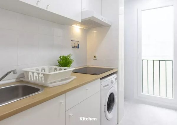 Avenida del Monte Igueldo, Madrid, Community of Madrid 28053