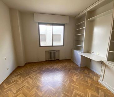 5 room luxury Apartment for rent in Seville, Spain - Photo 5