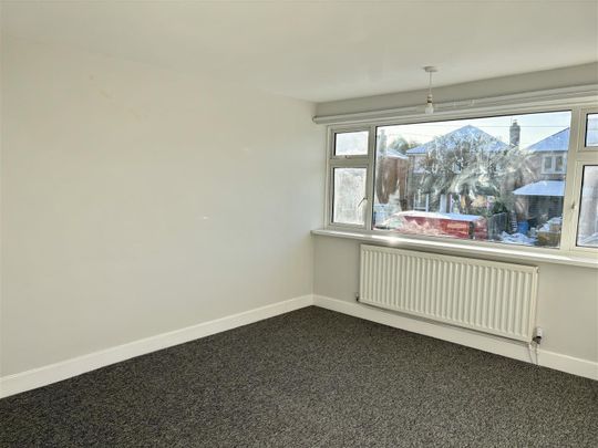 Rosslyn Road, Whitwick - Photo 1