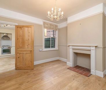 3 bedroom semi-detached house to rent - Photo 5