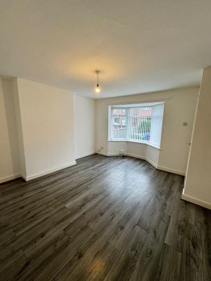 4 bedroom terraced house to rent - Photo 1