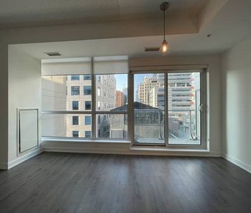 STUDIO ON RICHMOND: Large 1 Bedroom+Den Condo For Rent Toronto - Photo 1