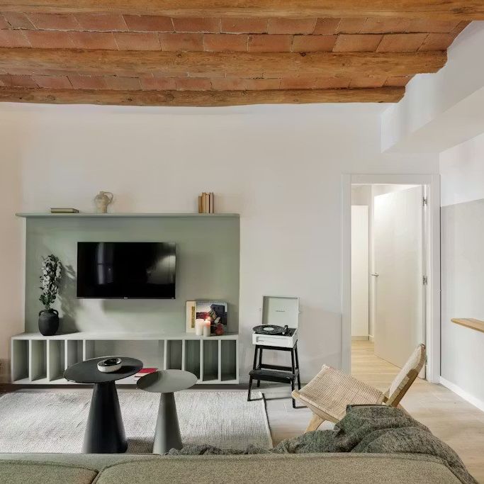 Carrer de Floridablanca, Barcelona, Catalonia 08011 - Photo 1