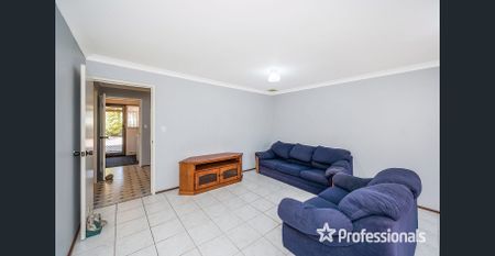 Charming 3-Bedroom Home in Heathridge - Photo 3