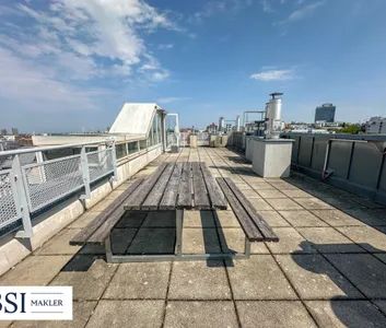 Hell, klimatisiert, großzügig - 2-Zimmer-Dachgeschosstraum in ruhiger Seitenstraße des 10. Bezirks - mit allgemeiner Dachterrasse - Photo 3