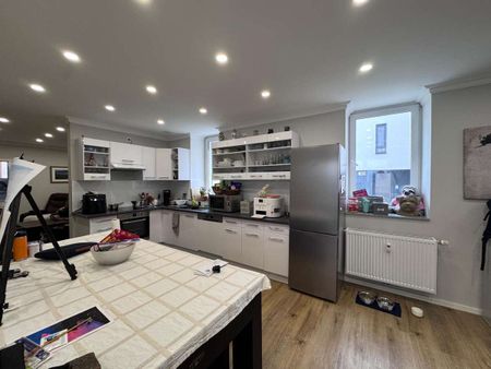 KL - Nähe Stadtpark/Bahnhof, 3 ZKB, EBK, 2 Tageslichtbäder, Terrasse - Foto 2