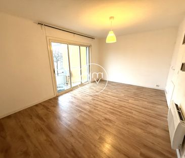 Type 3 - 37 av XV e corps HYERES - Photo 2