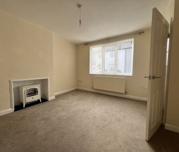 Charnwood Avenue, Leicester, Whetstone - Photo 1