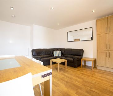 6 bed maisonette to rent in Grosvenor Road, Jesmond, NE2 - Photo 3