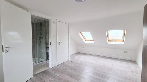 4 bedroom terraced house to rent - Photo 1