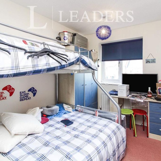 3 bedroom terraced house to rent - Photo 1