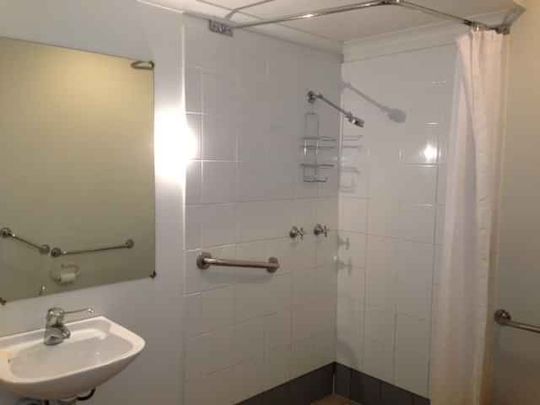 Room 16 (Non Ensuite) - Photo 1