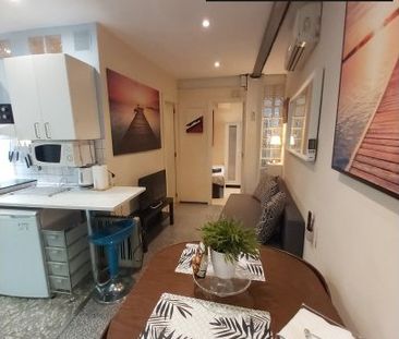 madrid, Community of Madrid 28015 - Photo 1