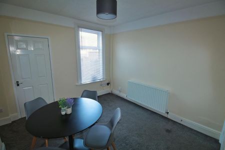3 bedroom house to rent - Photo 3