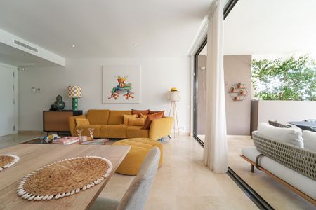 Apartamento planta baja en alquiler en Marbella, Marbella - Photo 2