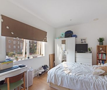 4 bedroom House To Let - Photo 3