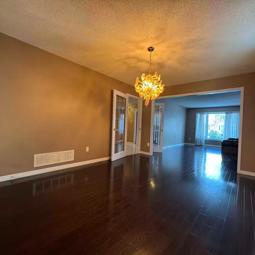 For Lease - 27 Summitcrest Drive, Richmond Hill, Ontario - Photo 1