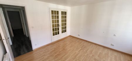 Location Appartement 3 pièces 94m² DIEPPE 76200 - Photo 5