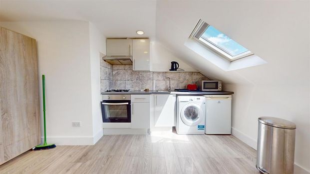1 bedroom flat to rent - Photo 1