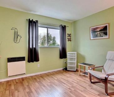Logement 4 1/2 à louer - Photo 2
