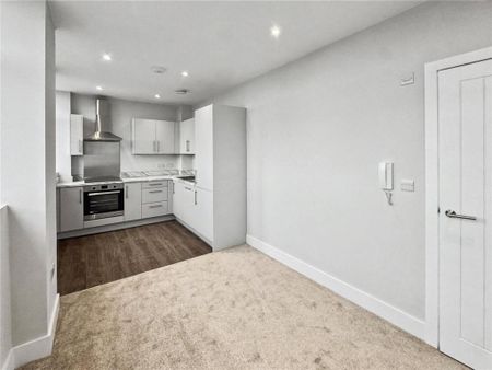 1 bedroom apartment to rent - Photo 2