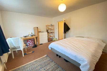 4 bedroom terraced house to rent - Photo 5