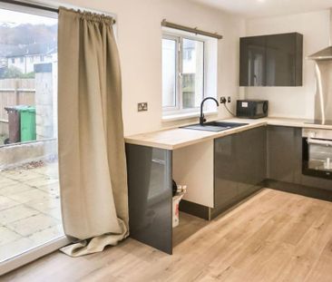 2 bedroom terraced house to rent - Photo 5