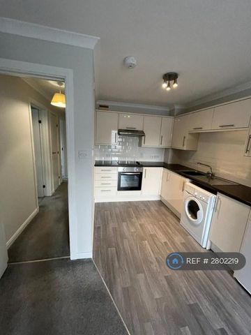 2 bedroom flat to rent - Photo 4