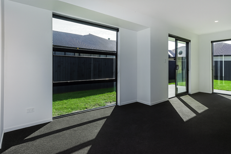 Modern 4-Bedroom Home Opposite Reserve in Lincoln - Photo 2