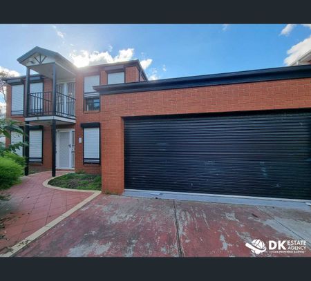 5 Trickey Ct, Sunshine North, Vic 3020 - Photo 4