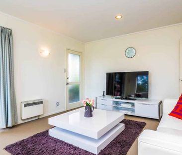 Sunny and Handsome! - Photo 3