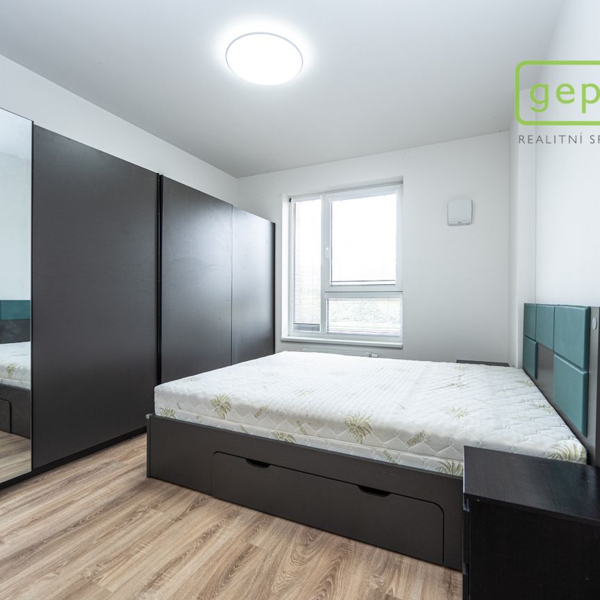 Pronájem bytu 2+kk 44 m², U Vodojemu, Brandýs nad Labem-Stará Boleslav - Photo 1
