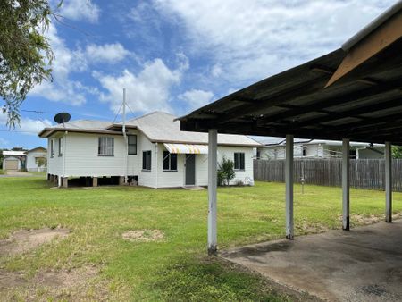 15 Keith Hamilton Street, 4740, West Mackay - Photo 5