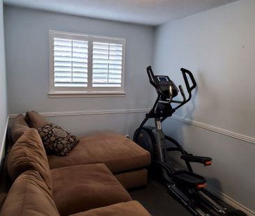 For Lease - 464 Sandford Street Unit# Main Floor, Newmarket, Ontario - Photo 2