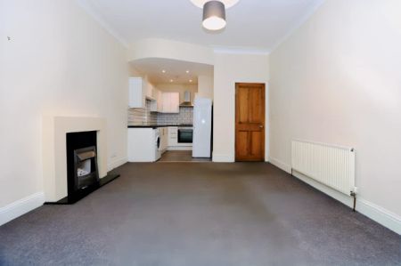 2Bedrooms, 1Bathrooms - Photo 3