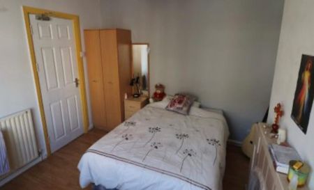 6 bedroom house to rent - Photo 4