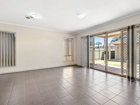 68A Wyatt Avenue, Parafield Gardens - Photo 2