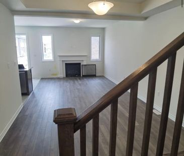 For Lease - 3305 Thunderbird Promenade, Pickering, Ontario - Photo 1