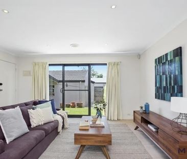 181 Anthony Rolfe Avenue, Gungahlin ACT 2912 - Townhouse For Rent |... - Photo 3