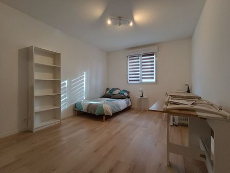 Apartment - Photo 2