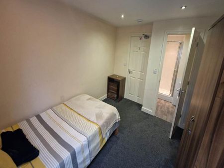 3 bedroom house share to rent - Photo 2