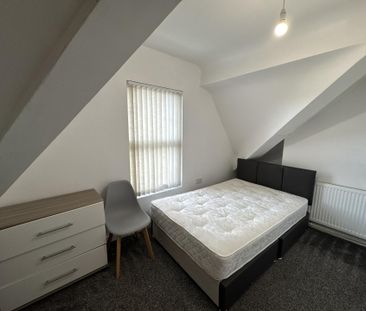 Needham Road, Liverpool - Photo 2