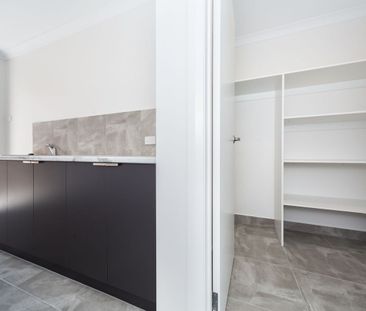 Large Thurgoona Home - Photo 1