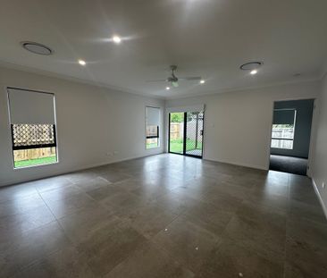 Jazz up your world, this property will be the envy of your friends! - Photo 2