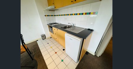 Living in the heart of Melbourne CBD - Photo 4