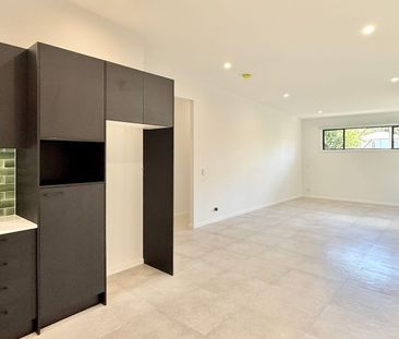 NEW 3 BEDROOM DUPLEX - Photo 6