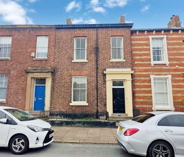 3 bedroom flat to rent - Photo 6