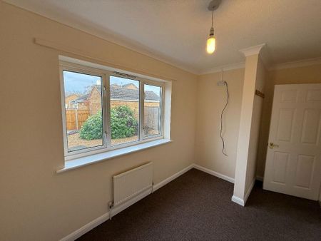 2 bedroom semi-detached house to rent - Photo 3