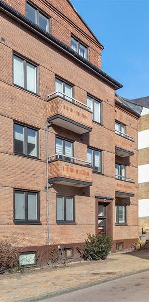 Järnvägsgatan 31 - Photo 2